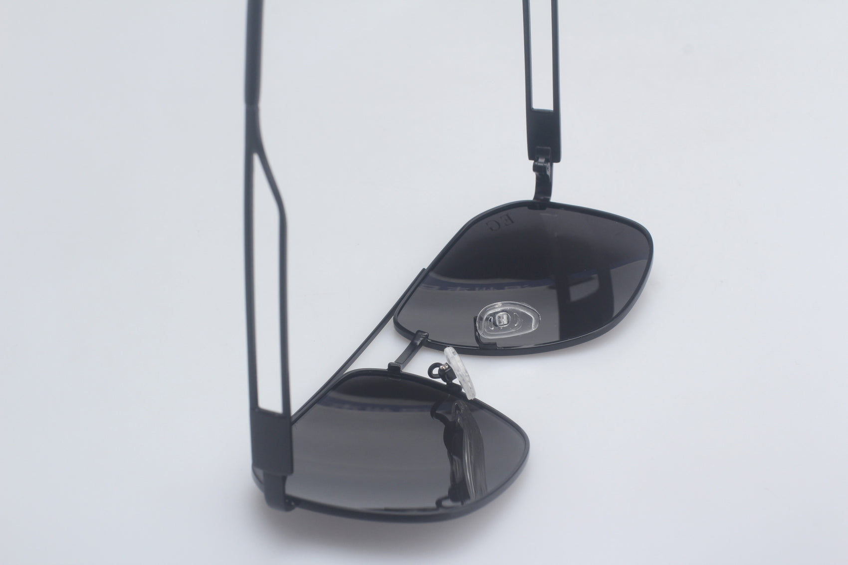 Polarized Aviator EG-G042-C1 | Sunglasses